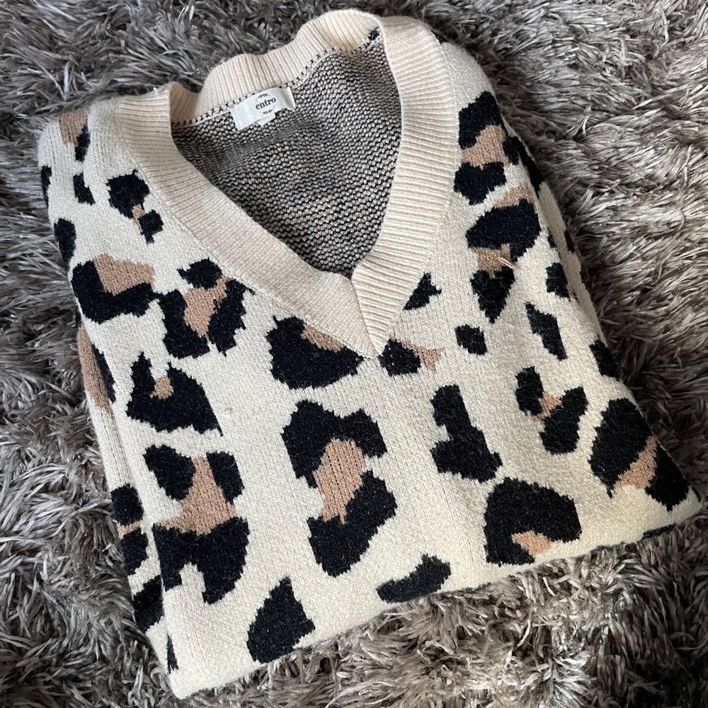 Leopard sweater